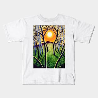 'SUNRISE OVER THE MOUNTAIN' Kids T-Shirt